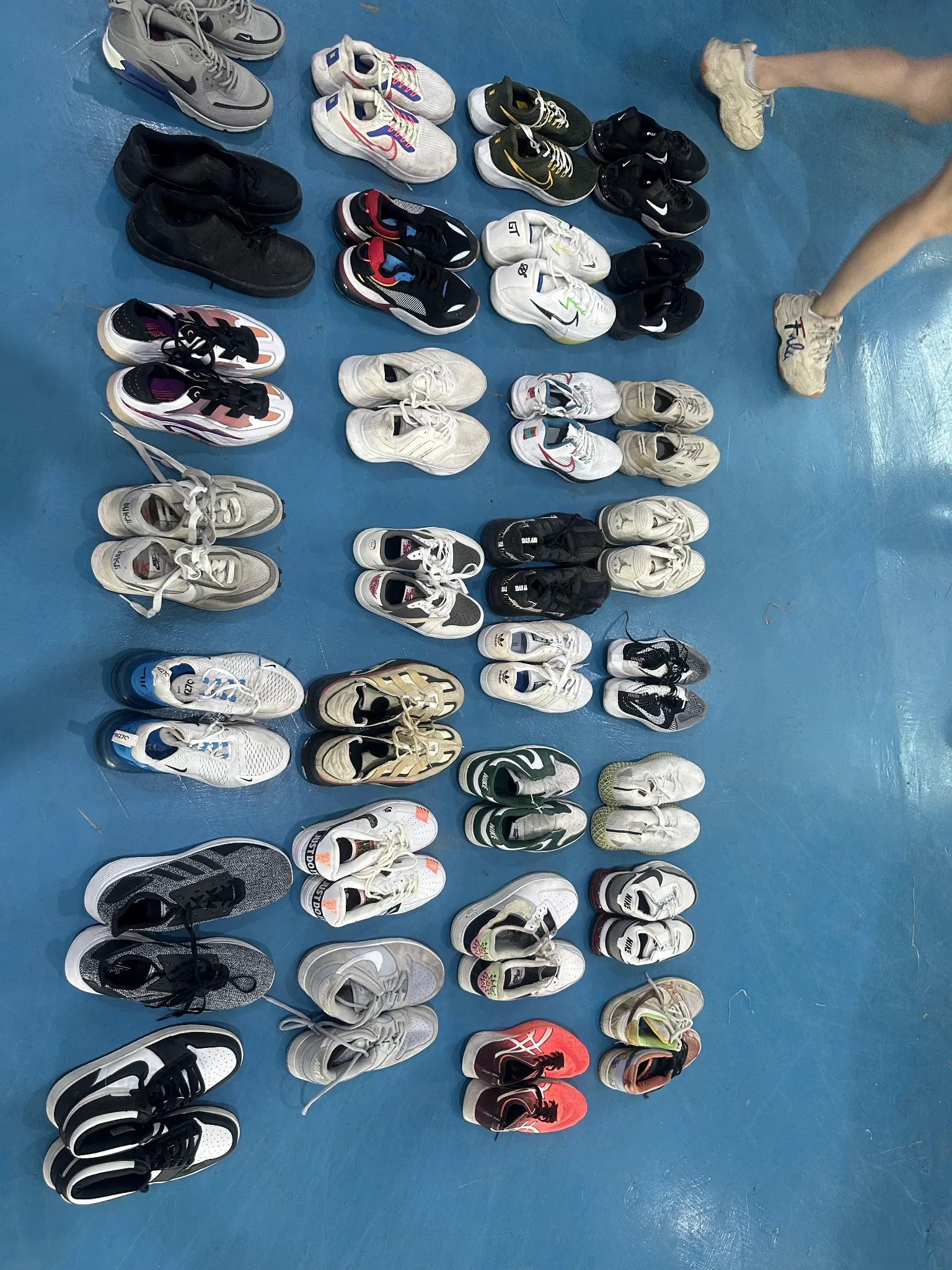 Sports & Athletic Shoes wholesale bale from Belofy China — export to Africa